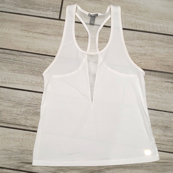 XXl Forever 21 fish net tank top - Picture 2 of 15